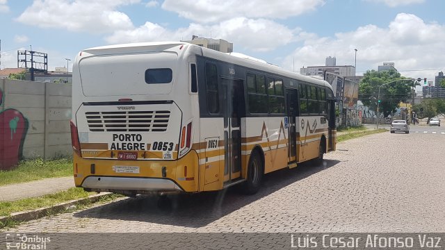 Companhia Carris Porto-Alegrense 0853 na cidade de Porto Alegre, Rio Grande do Sul, Brasil, por Luis Cesar Afonso Vaz. ID da foto: 5647968.