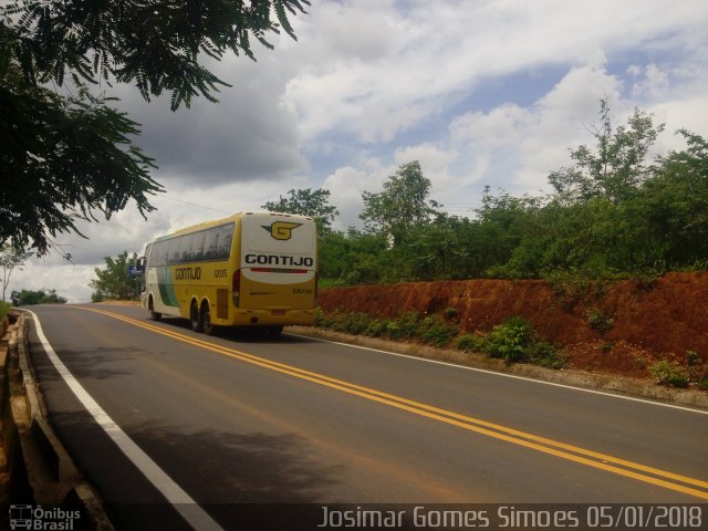 Empresa Gontijo de Transportes 12035 na cidade de Minas Novas, Minas Gerais, Brasil, por Josimar Gomes Simoes. Número da foto: #5650372.