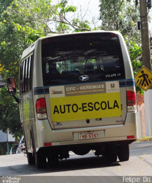 Auto-Escola CFC Geremias 5757 na cidade de Espumoso, Rio Grande do Sul, Brasil, por Felipe  Dn. Número da foto: #5651749.