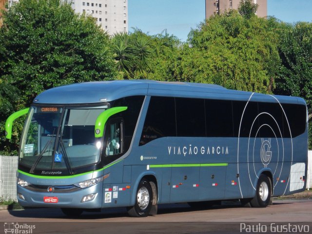 Viação Garcia 7566 na cidade de Curitiba, Paraná, Brasil, por Paulo Gustavo. Número da foto: #5655147.