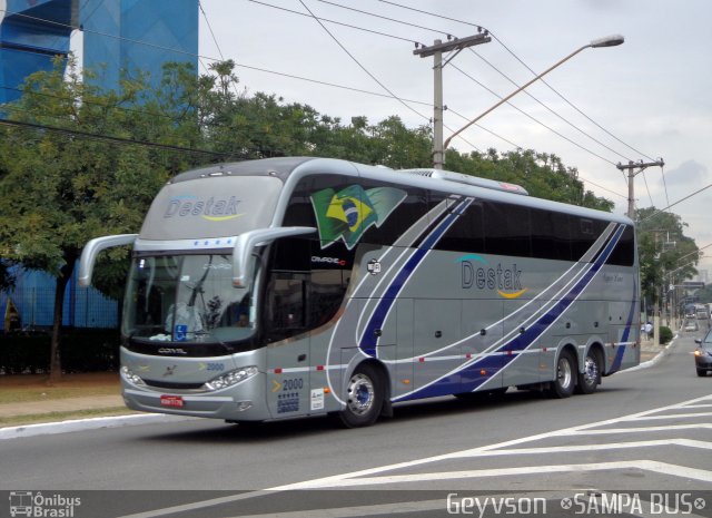 Destak Turismo 2000 na cidade de São Paulo, São Paulo, Brasil, por José Geyvson da Silva. Número da foto: #5655685.