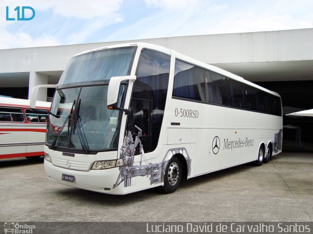 Mercedes-Benz  na cidade de São Paulo, São Paulo, Brasil, por Luciano David de Carvalho Santos. Número da foto: #5654880.