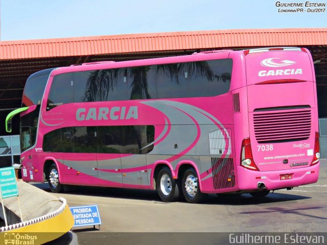 Viação Garcia 7038 na cidade de Londrina, Paraná, Brasil, por Guilherme Estevan. Número da foto: #5664470.