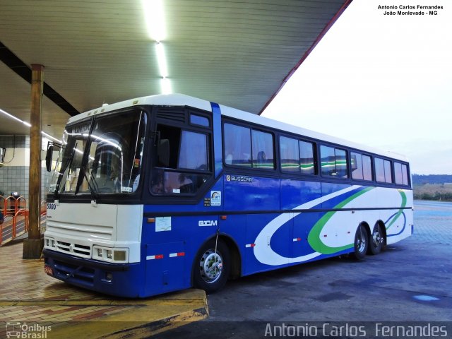 Ônibus Particulares 5000 na cidade de João Monlevade, Minas Gerais, Brasil, por Antonio Carlos Fernandes. Número da foto: #5663251.
