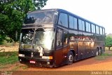 Ônibus Particulares 9450 na cidade de Castelo do Piauí, Piauí, Brasil, por Alexandre Almeida. Número da foto: #:id.