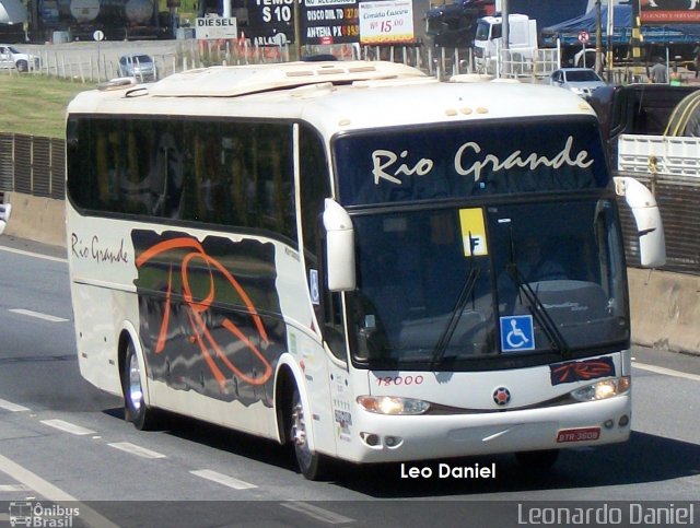 Viação Rio Grande 18000 na cidade de Aparecida, São Paulo, Brasil, por Leonardo Daniel. ID da foto: 5671432.