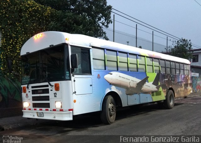 Transportes Serrano S.A. 12 na cidade de Alto Paraíso de Goiás, Goiás, Brasil, por Fernando Gonzalez Garita. Número da foto: #5671235.