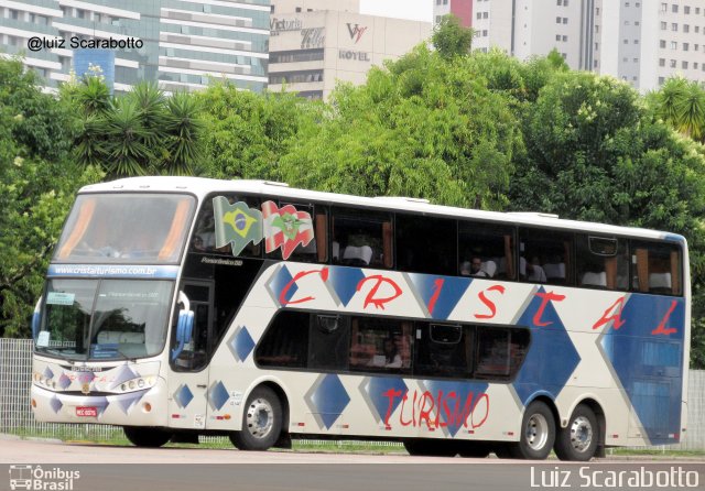 Cristal Turismo e Transporte 800 na cidade de Curitiba, Paraná, Brasil, por Luiz Scarabotto . ID da foto: 5674790.