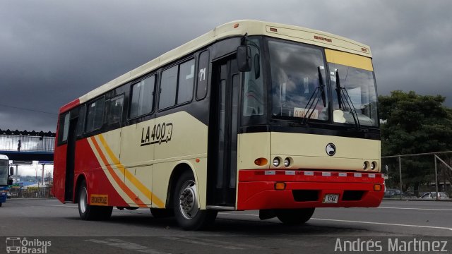 La 400 71 na cidade de , por Andrés Martínez Rodríguez. ID da foto: 5673359.