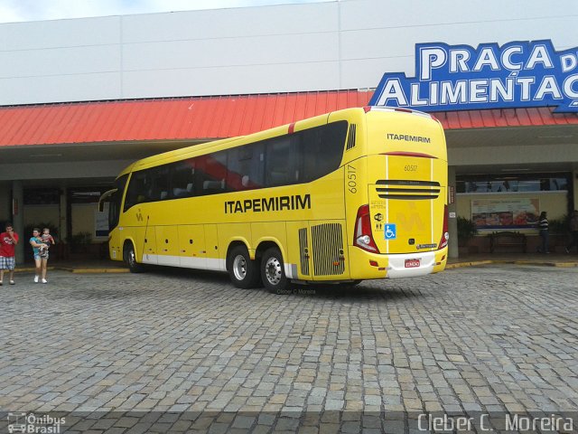 Viação Itapemirim 60517 na cidade de Registro, São Paulo, Brasil, por Cleber C.  Moreira. Número da foto: #5677294.