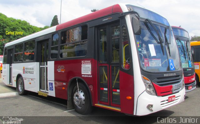 Transwolff Transportes e Turismo 7 8122 na cidade de São Paulo, São Paulo, Brasil, por Carlos Júnior. Número da foto: #5678853.