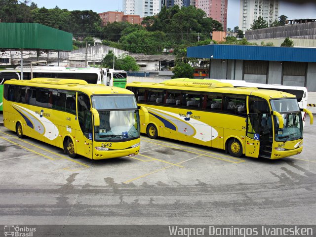 Transportes Coletivos Pérola do Oeste 5642 na cidade de Curitiba, Paraná, Brasil, por Wagner Domingos Ivanesken. Número da foto: #5682179.