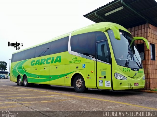Viação Garcia 7979 na cidade de Cascavel, Paraná, Brasil, por Douglas Schmitt da Silva. Número da foto: #5683840.