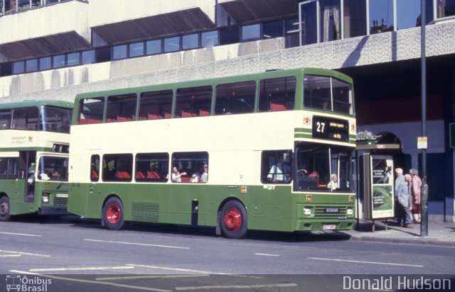 Nottingham City Transport 377 na cidade de Nottingham, Nottinghamshire, Inglaterra, por Donald Hudson. ID da foto: 5686938.