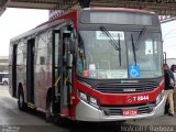 Transwolff Transportes e Turismo 7 8644 na cidade de São Paulo, São Paulo, Brasil, por Moaccir  Francisco Barboza. Número da foto: #:id.