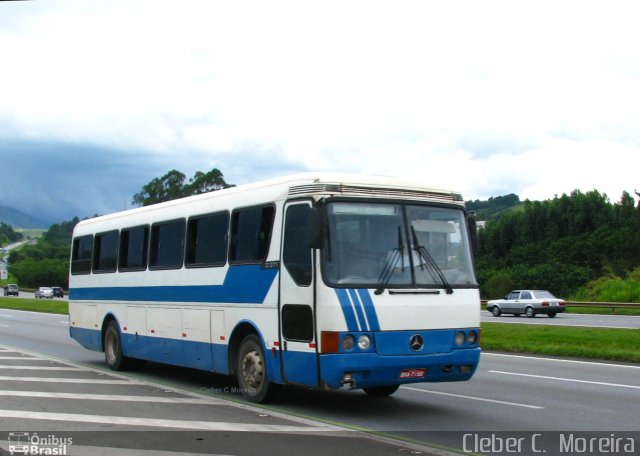Ônibus Particulares 7150 na cidade de São Roque, São Paulo, Brasil, por Cleber C.  Moreira. Número da foto: #5690735.