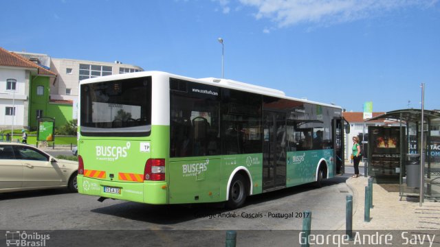 Scotturb 526 na cidade de Cascais, Lisbon, Portugal, por George André  Savy. Número da foto: #5695164.