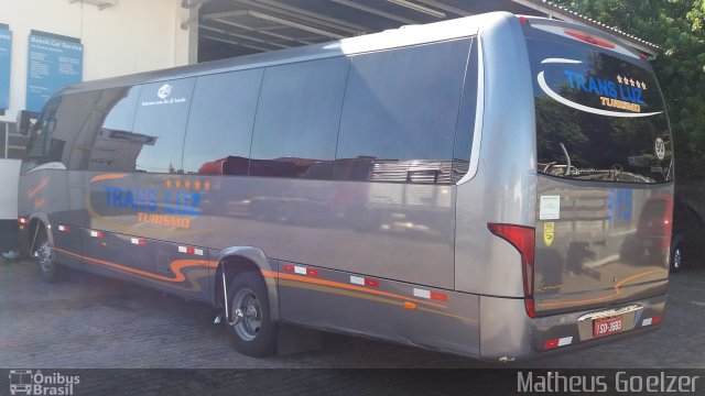 Trans Luz Fretamento de Ônibus 915 na cidade de Santa Cruz do Sul, Rio Grande do Sul, Brasil, por Matheus Goelzer. Número da foto: #5694742.
