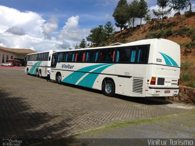 Vinitur 1030 na cidade de Poços de Caldas, Minas Gerais, Brasil, por Vinitur Turismo. ID da foto: 5695511.