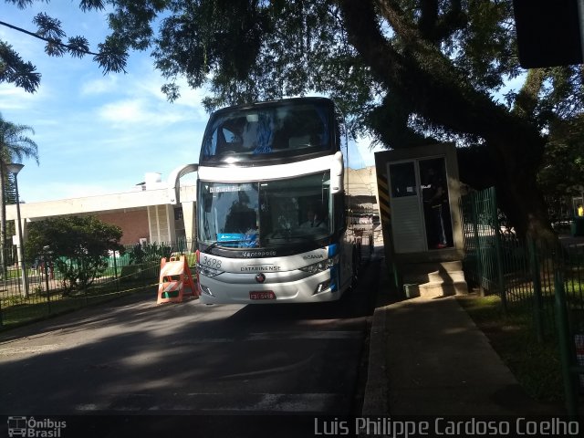 Auto Viação Catarinense 3698 na cidade de Curitiba, Paraná, Brasil, por Luis Philippe Cardoso Coelho. Número da foto: #5697675.
