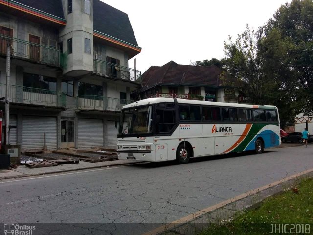 Aliança Turismo 09100 na cidade de Campos do Jordão, São Paulo, Brasil, por Thais Muller. Número da foto: #5697523.