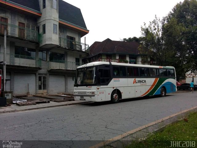 Aliança Turismo 09100 na cidade de Campos do Jordão, São Paulo, Brasil, por Thais Muller. ID da foto: 5697523.