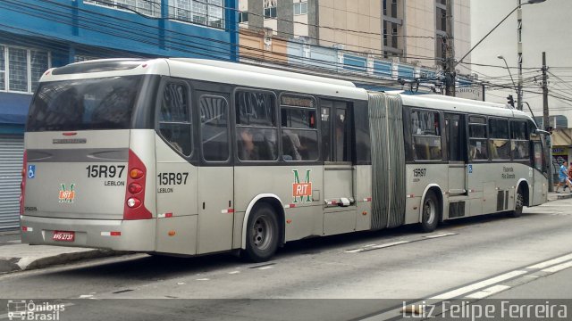 Leblon Transporte de Passageiros 15R97 na cidade de Curitiba, Paraná, Brasil, por Luiz Felipe Ferreira. Número da foto: #5628738.
