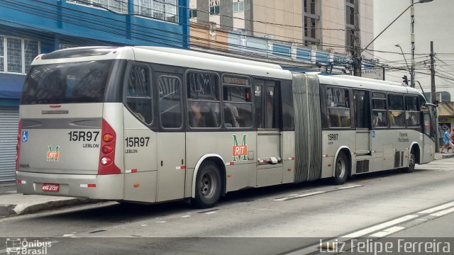 Leblon Transporte de Passageiros 15R97 na cidade de Curitiba, Paraná, Brasil, por Luiz Felipe Ferreira. ID da foto: 5628738.