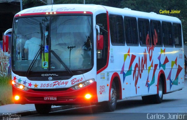 Play Bus Turismo 3050 na cidade de São Paulo, São Paulo, Brasil, por Carlos Júnior. ID da foto: 5703149.