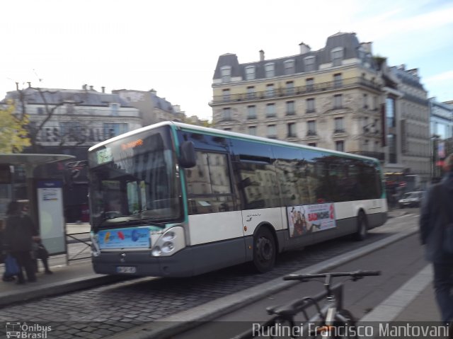 RATP - Régie Autonome des Transports Parisiens 3723 na cidade de , por Rudinei Francisco Mantovani. ID da foto: 5702137.