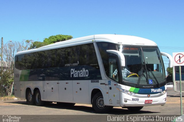 Planalto Transportes 1609 na cidade de Tramandaí, Rio Grande do Sul, Brasil, por Daniel Espindola Dorneles. Número da foto: #5634248.