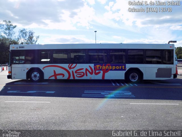 Disney Transport 5081 na cidade de Orlando, Florida, Estados Unidos, por Gabriel Giacomin de Lima. ID da foto: 5636741.