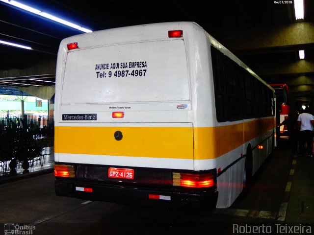 Ônibus Particulares 4126 na cidade de São Paulo, São Paulo, Brasil, por Roberto Teixeira. Número da foto: #5643078.