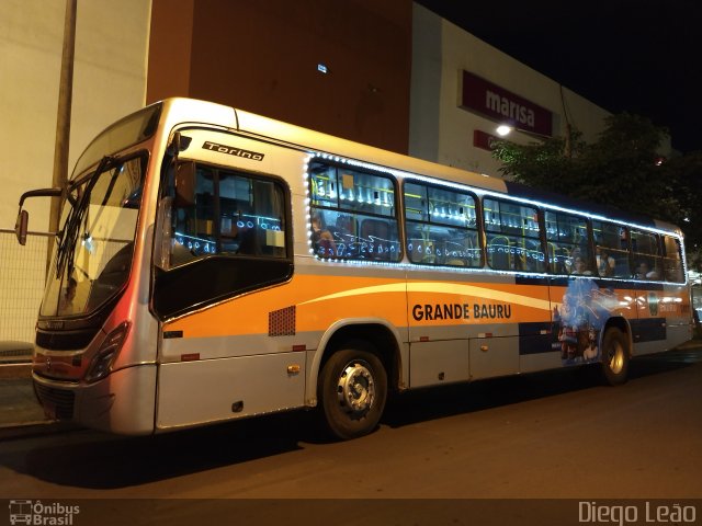 Transportes Coletivos Grande Bauru 2402 na cidade de Bauru, São Paulo, Brasil, por Diego Leão. ID da foto: 5642210.