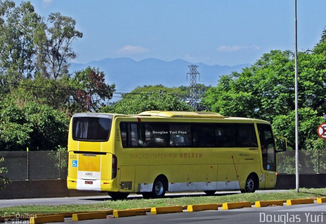 Viação Itapemirim 45805 na cidade de Guaratinguetá, São Paulo, Brasil, por Douglas Yuri. Número da foto: #5644680.