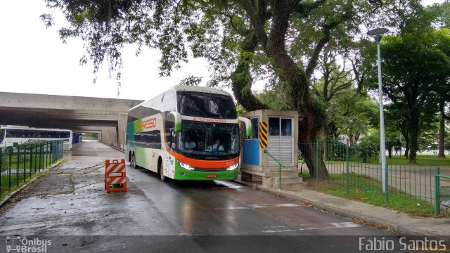 Expresso Transporte e Turismo Ltda. 3085 na cidade de Curitiba, Paraná, Brasil, por Fábio Santos. Número da foto: #5646430.
