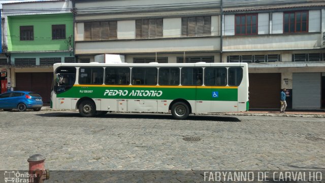 Empresa de Ônibus e Turismo Pedro Antônio RJ 126.007 na cidade de Miguel Pereira, Rio de Janeiro, Brasil, por Fabiano Magalhaes. Número da foto: #5646016.