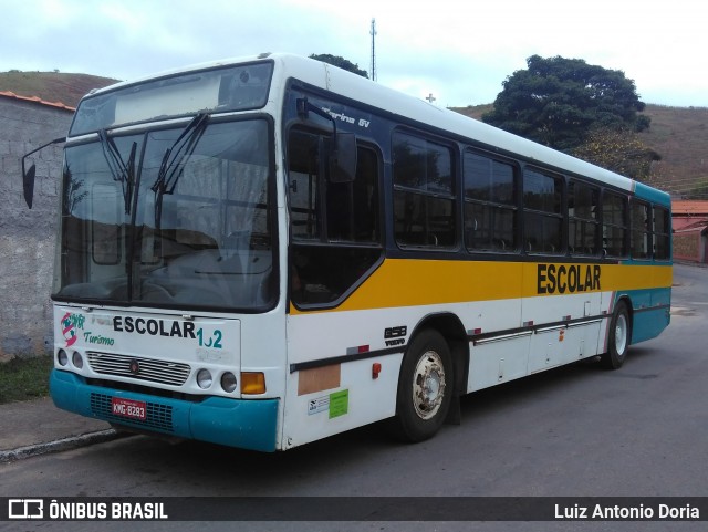 Ônibus Particulares 8283 na cidade de Rio das Flores, Rio de Janeiro, Brasil, por Luiz Antonio Doria. Número da foto: #6194595.