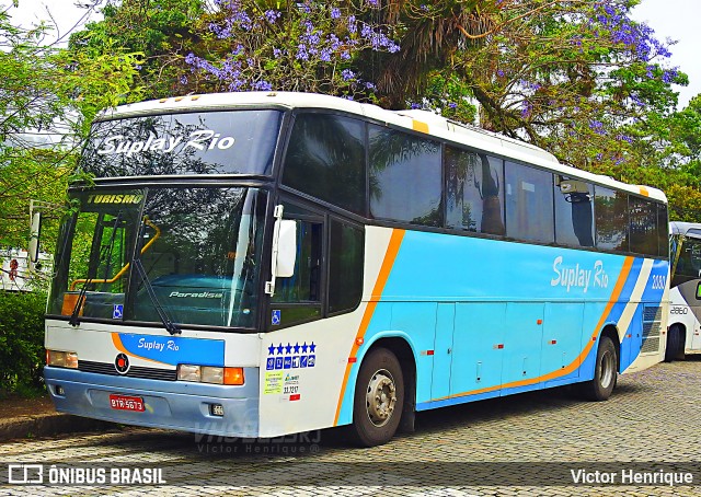 Suplay Rio 2080 na cidade de Petrópolis, Rio de Janeiro, Brasil, por Victor Henrique. Número da foto: #6214687.
