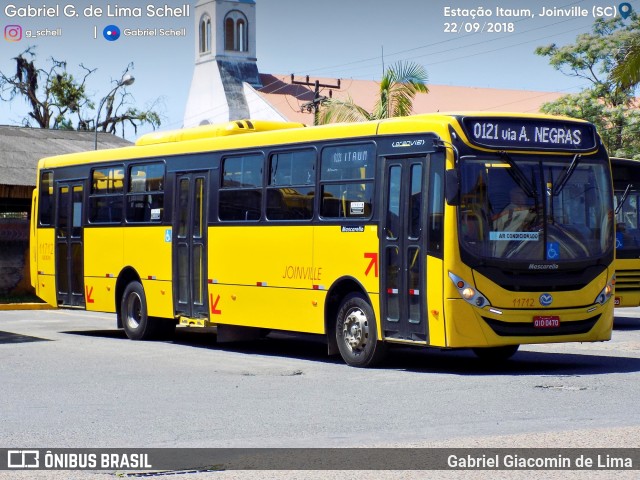 Gidion Transporte e Turismo 11712 na cidade de Joinville, Santa Catarina, Brasil, por Gabriel Giacomin de Lima. ID da foto: 6216741.