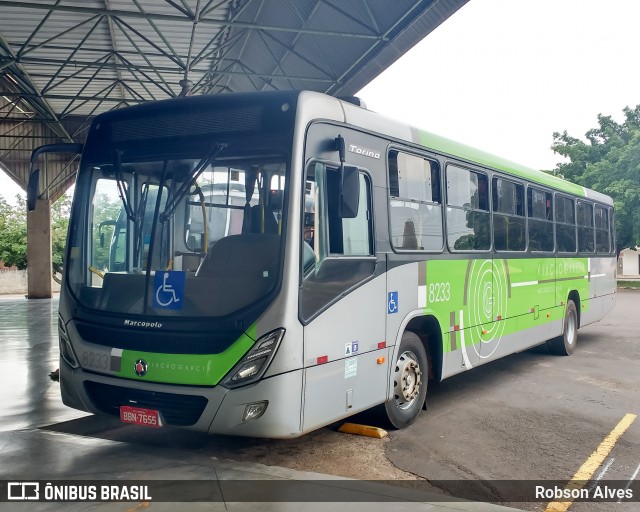 Viação Garcia 8233 na cidade de Paranavaí, Paraná, Brasil, por Robson Alves. ID da foto: 6218006.