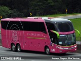 Viação Garcia 8564 na cidade de Cachoeira Paulista, São Paulo, Brasil, por Jhonatan Diego da Silva Trevisan. Número da foto: #:id.
