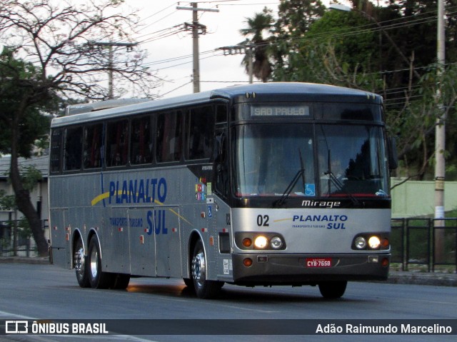 Planalto Sul Transporte e Turismo 02 na cidade de Belo Horizonte, Minas Gerais, Brasil, por Adão Raimundo Marcelino. ID da foto: 6220564.