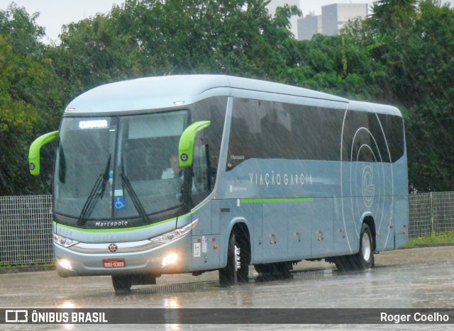Viação Garcia 8154 na cidade de Curitiba, Paraná, Brasil, por Roger Coelho. Número da foto: #6220264.