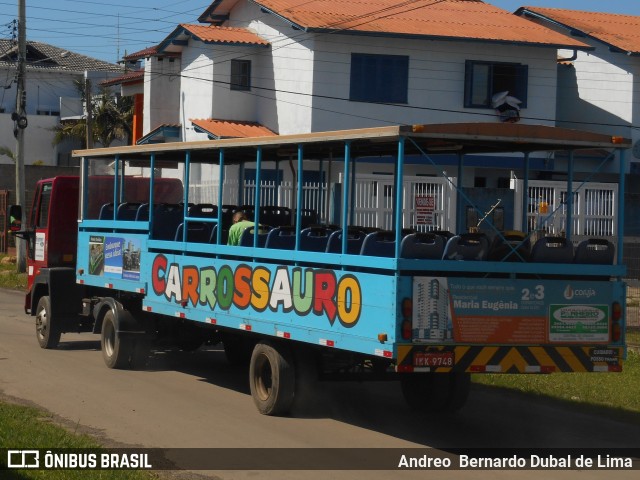 Carrossauro Passeios Turísticos 09 na cidade de Tramandaí, Rio Grande do Sul, Brasil, por Andreo Bernardo. ID da foto: 6221814.