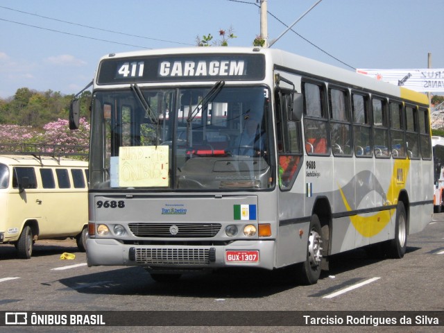 Viação Santa Edwiges 9688 na cidade de Belo Horizonte, Minas Gerais, Brasil, por Tarcisio Rodrigues da Silva. ID da foto: 6229736.