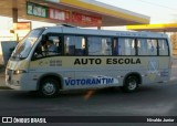 Auto Escola Votorantim 2162 na cidade de Votorantim, São Paulo, Brasil, por Nivaldo Junior. Número da foto: #:id.
