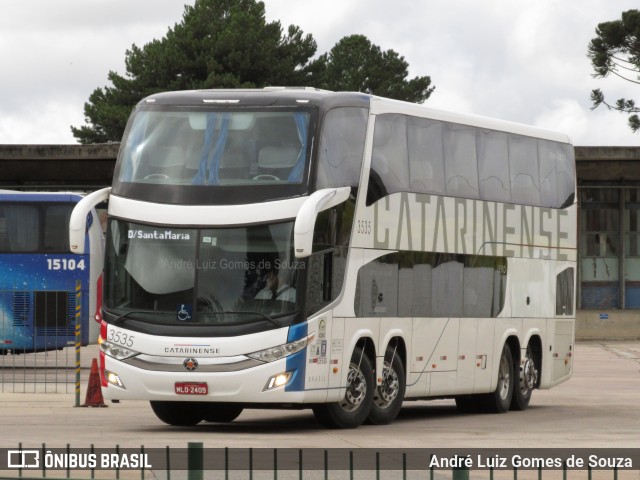 Auto Viação Catarinense 3535 na cidade de Curitiba, Paraná, Brasil, por André Luiz Gomes de Souza. Número da foto: #6231300.