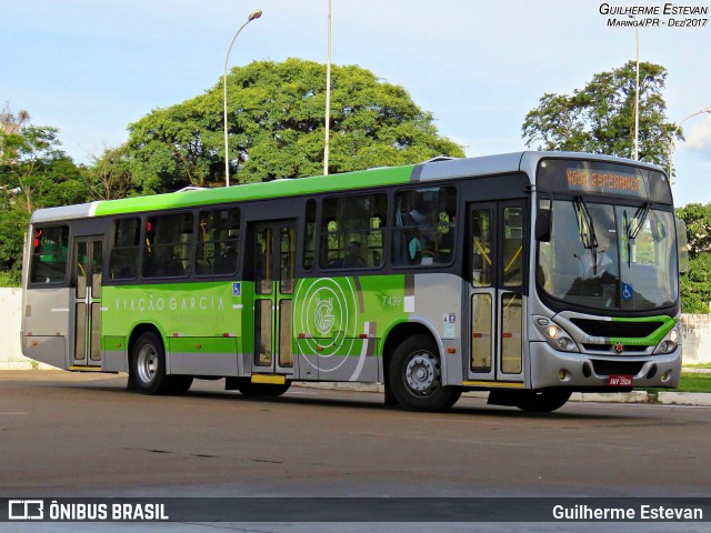 Viação Garcia 7439 na cidade de Maringá, Paraná, Brasil, por Guilherme Estevan. Número da foto: #6231027.