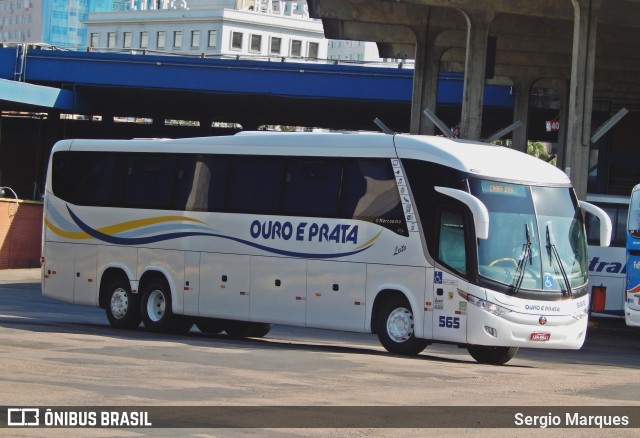 Viação Ouro e Prata 565 na cidade de Porto Alegre, Rio Grande do Sul, Brasil, por Sergio Marques . Número da foto: #6197296.